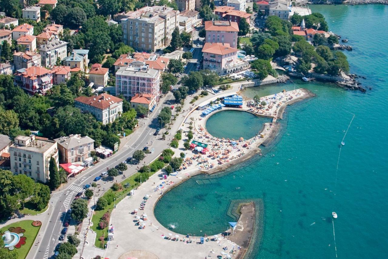 Apartments Relax Near Abbázia Kültér fotó