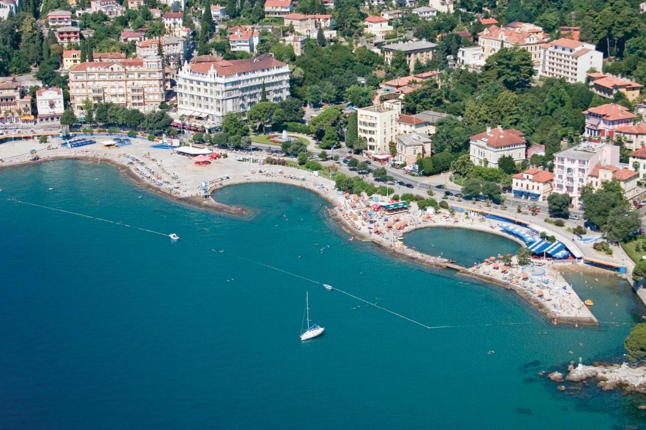Apartments Relax Near Abbázia Kültér fotó
